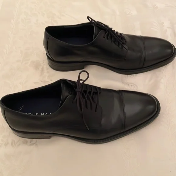 Cole Haan awesome black waterproof oxford, like new (Mlb) Cole Haan | Shoes | Cole Haan Awesome Black Waterproof  main image 3